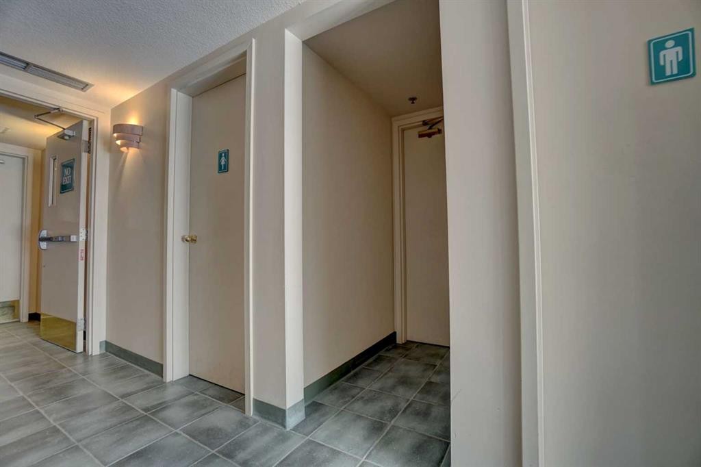 









1080C


Cougar Creek

Drive, 209,
Canmore,




AB
T1W2X9

