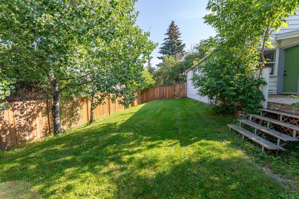 









115


Meadow

Drive,
Hinton,




AB
T7V 1N8

