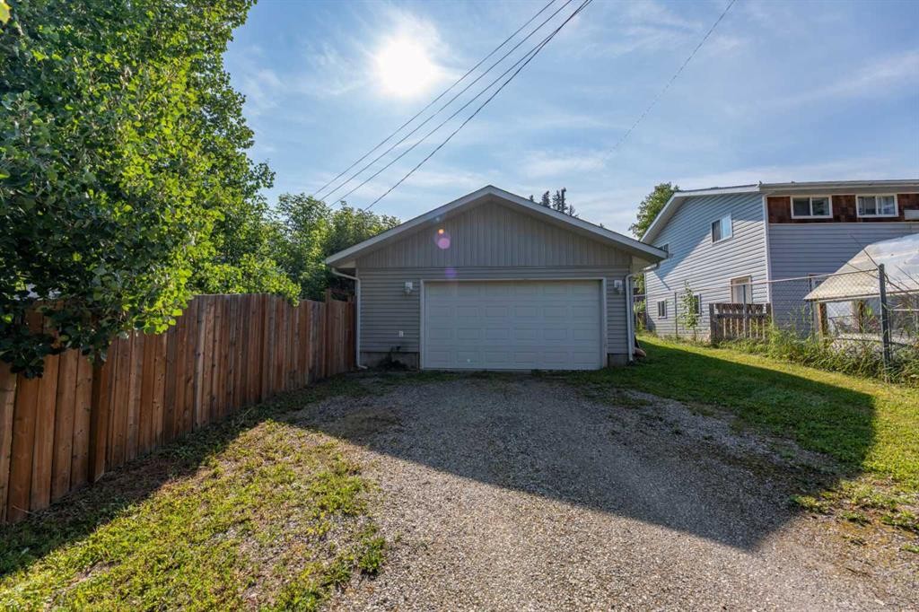 









115


Meadow

Drive,
Hinton,




AB
T7V 1N8

