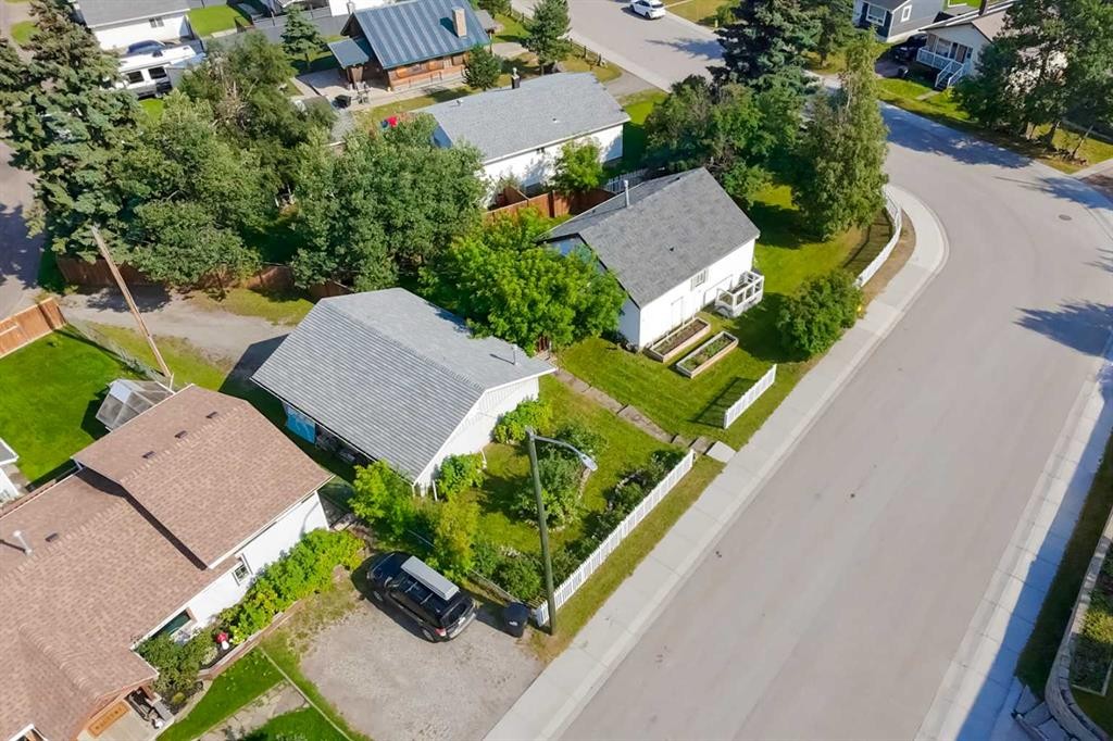 









115


Meadow

Drive,
Hinton,




AB
T7V 1N8

