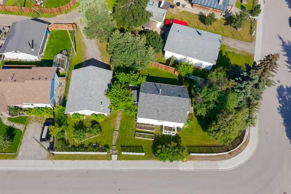 









115


Meadow

Drive,
Hinton,




AB
T7V 1N8

