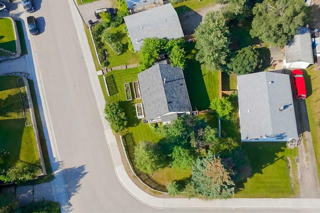 









115


Meadow

Drive,
Hinton,




AB
T7V 1N8

