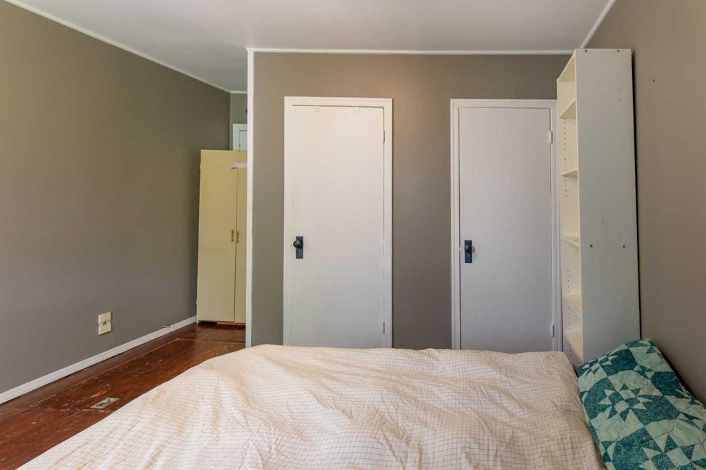 









115


Meadow

Drive,
Hinton,




AB
T7V 1N8

