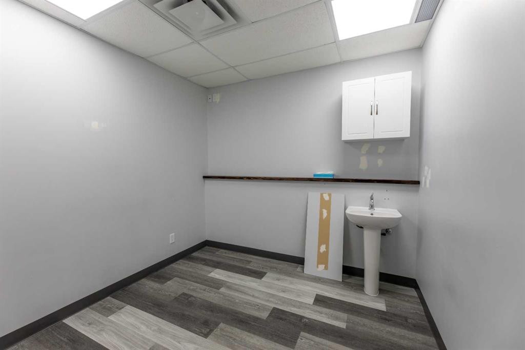









187


Pembina

Avenue,
Hinton,




AB
T7V2B2

