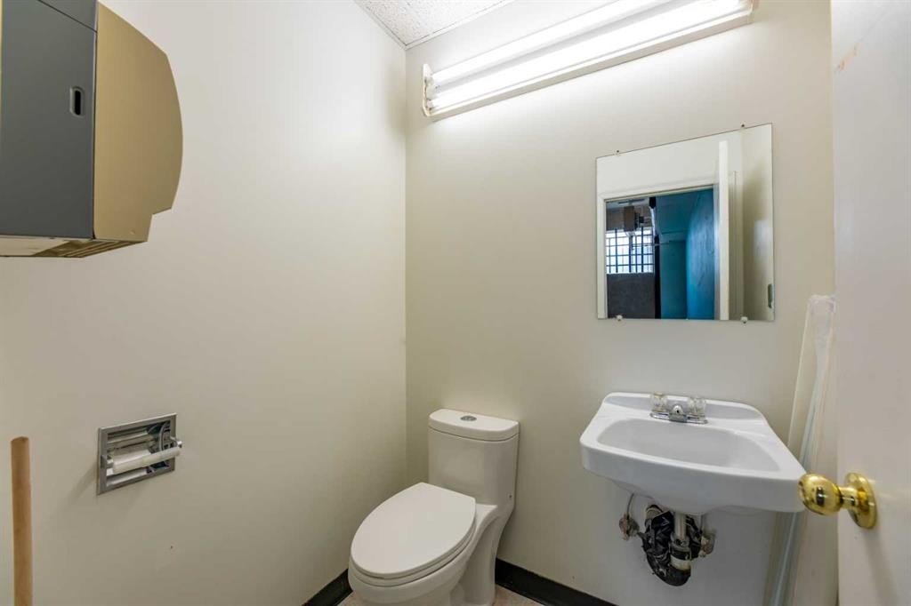 









189


Pembina

Avenue,
Hinton,




AB
T7V2B2


