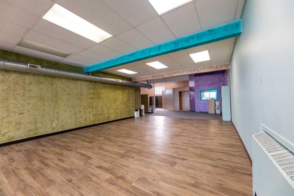 









189


Pembina

Avenue,
Hinton,




AB
T7V2B2

