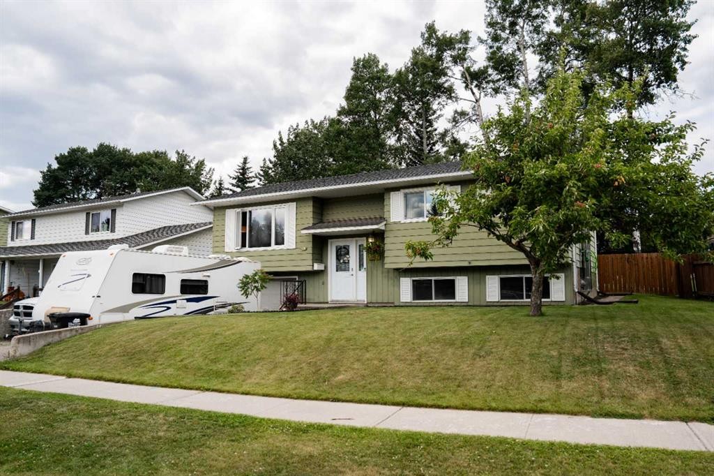 









402


Mountain

Street,
Hinton,




AB
T7V 1K6

