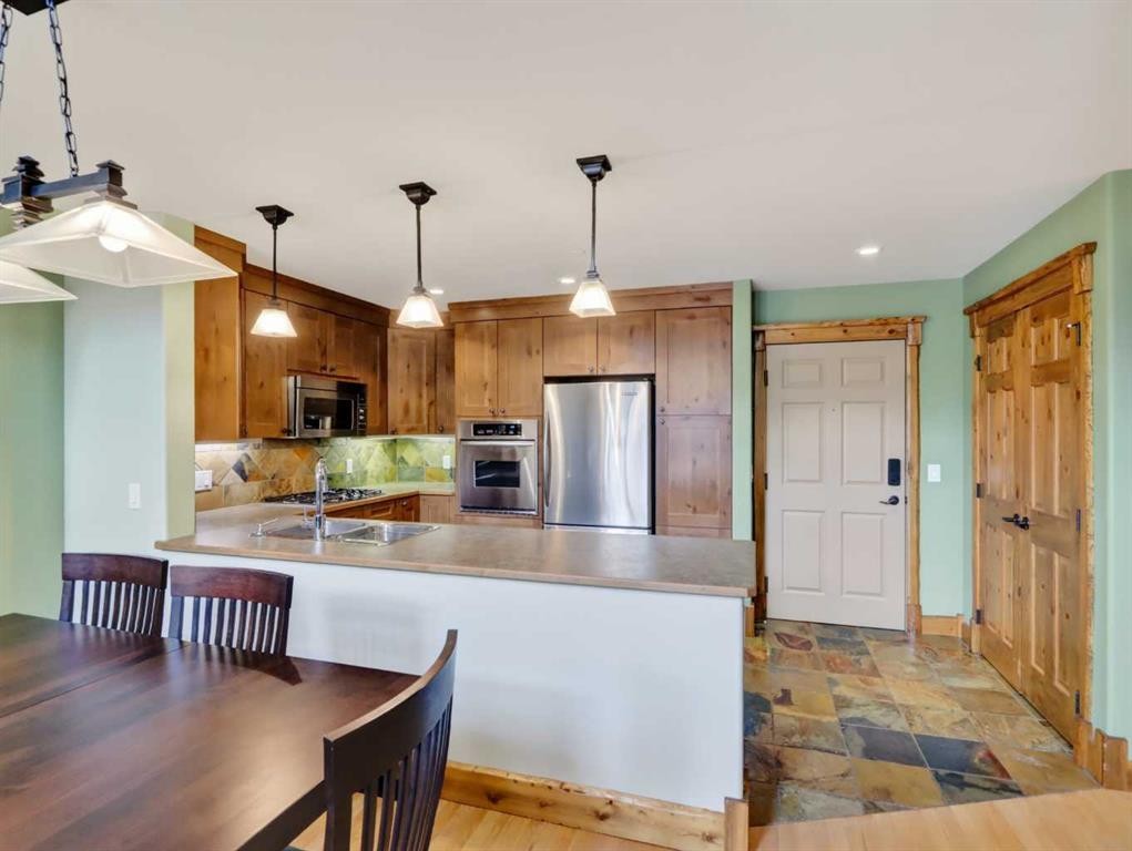 









155


Crossbow

Place, 307,
Canmore,




AB
T1W 3H6


