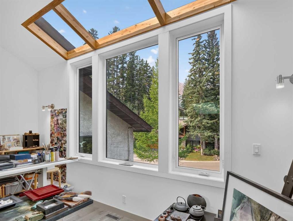 









22


Pinewood

Crescent,
Canmore,




AB
T1W 1P8

