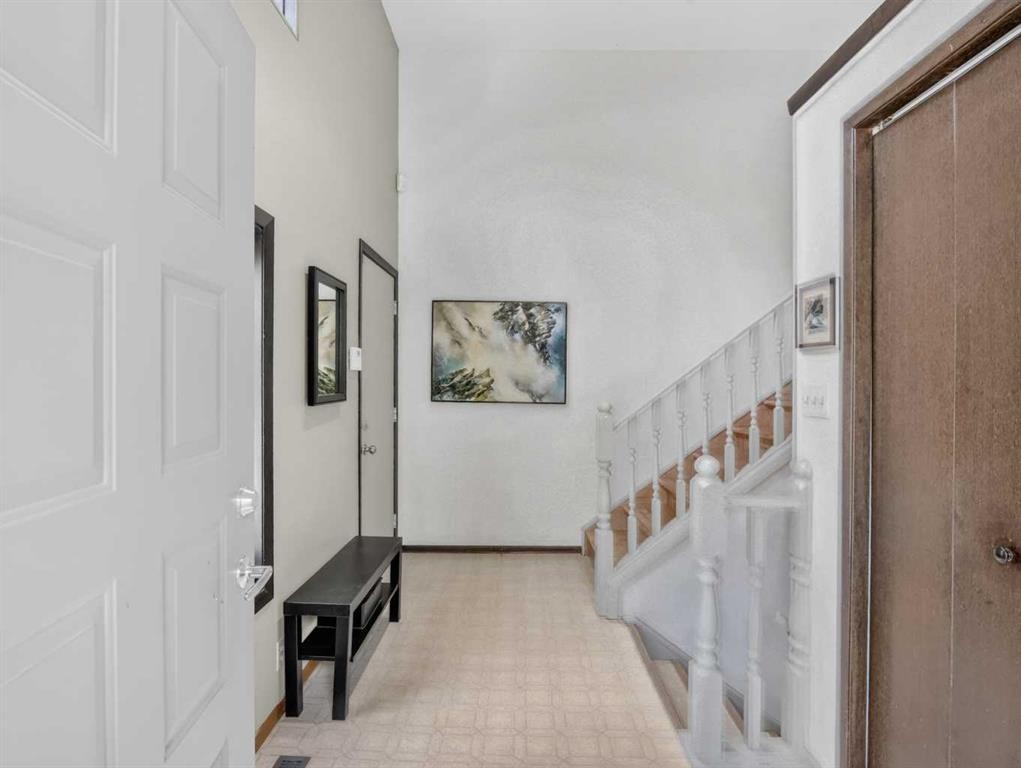 









22


Pinewood

Crescent,
Canmore,




AB
T1W 1P8

