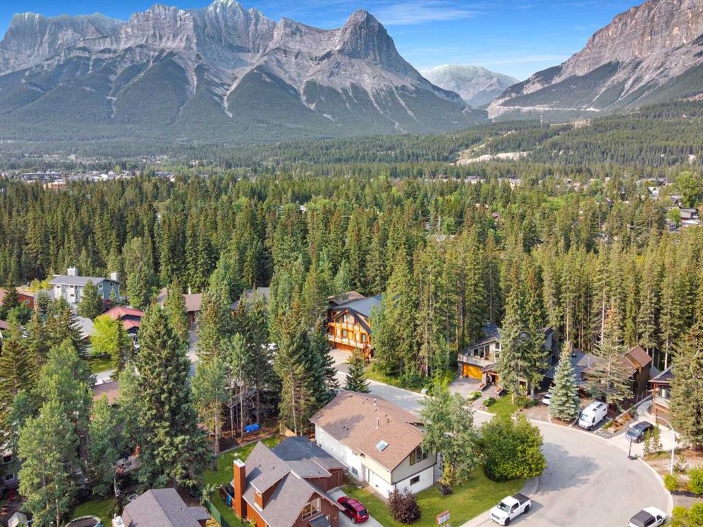 









22


Pinewood

Crescent,
Canmore,




AB
T1W 1P8


