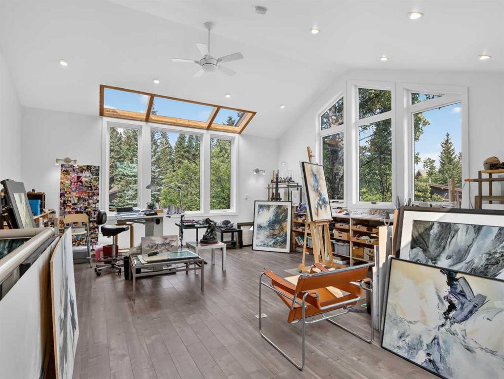 









22


Pinewood

Crescent,
Canmore,




AB
T1W 1P8

