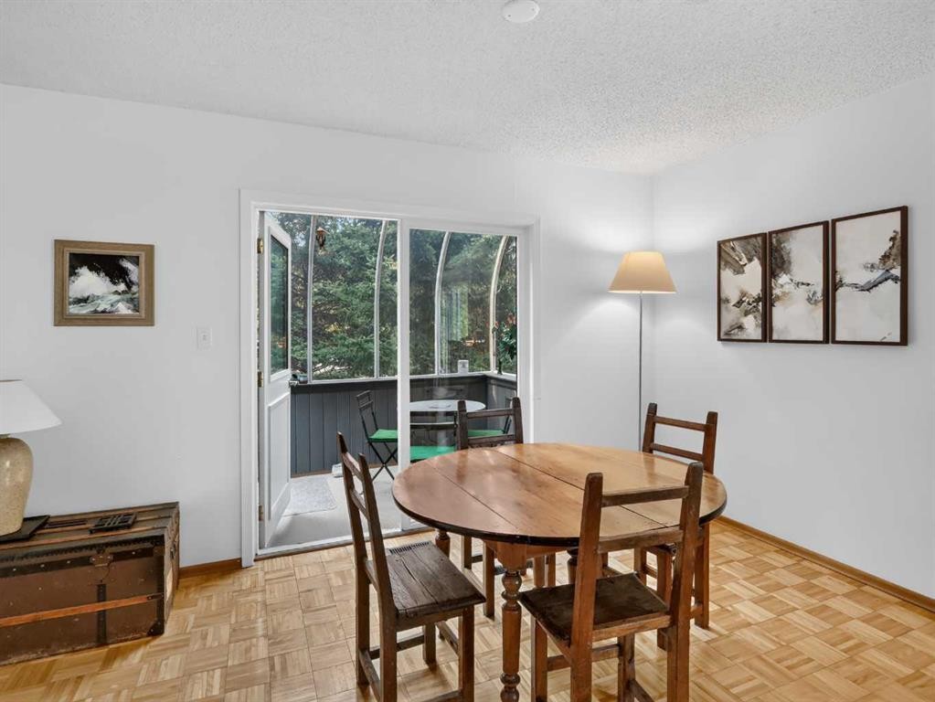 









22


Pinewood

Crescent,
Canmore,




AB
T1W 1P8

