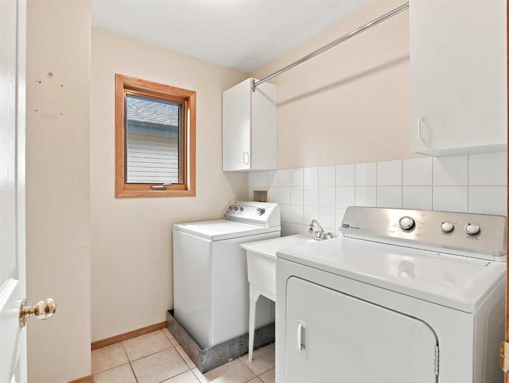 









2


Terrace Place

,
Canmore,




AB
T1W2Y3

