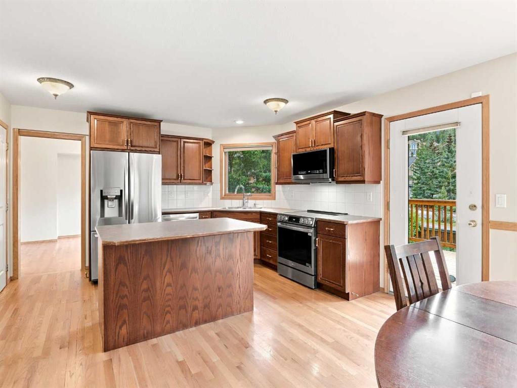 









2


Terrace Place

,
Canmore,




AB
T1W2Y3

