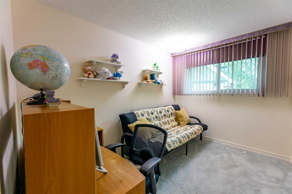 









121


Talbot

Drive,
Hinton,




AB
T7V 1M1


