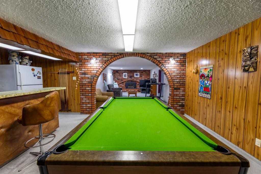 









121


Talbot

Drive,
Hinton,




AB
T7V 1M1


