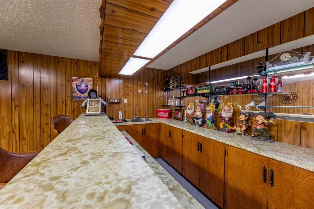 









121


Talbot

Drive,
Hinton,




AB
T7V 1M1

