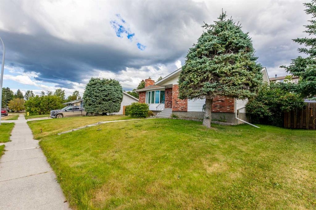 









121


Talbot

Drive,
Hinton,




AB
T7V 1M1

