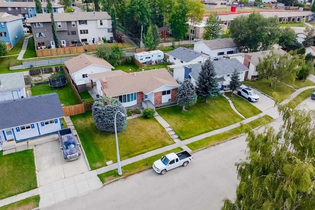 









121


Talbot

Drive,
Hinton,




AB
T7V 1M1

