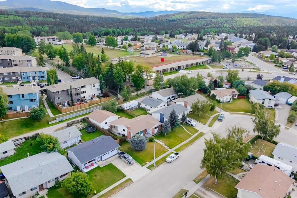 









121


Talbot

Drive,
Hinton,




AB
T7V 1M1

