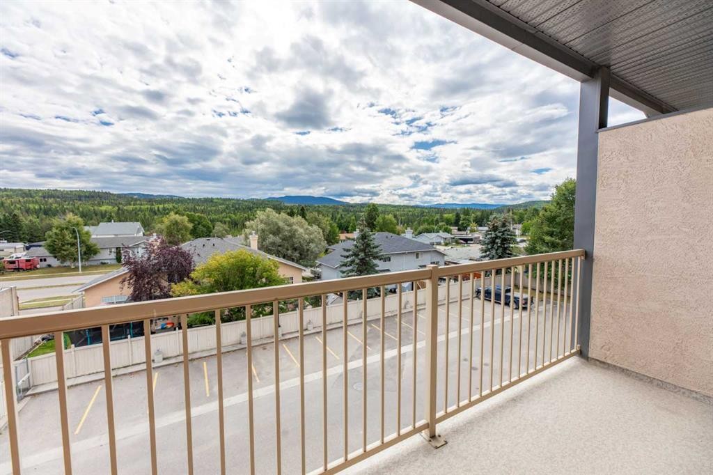 









109


Seabolt

Drive, 309,
Hinton,




AB
T7V 1K2

