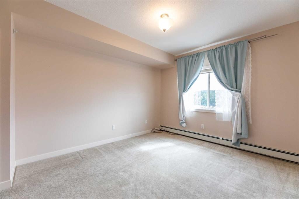 









109


Seabolt

Drive, 309,
Hinton,




AB
T7V 1K2

