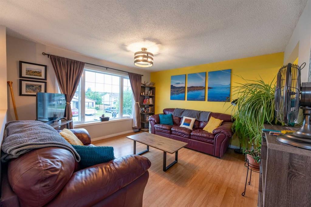 









134


Clark

Street,
Hinton,




AB
T7V 1L6

