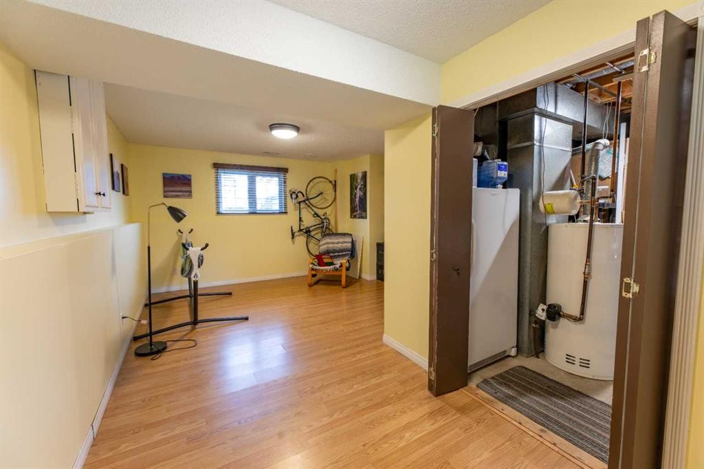 









134


Clark

Street,
Hinton,




AB
T7V 1L6

