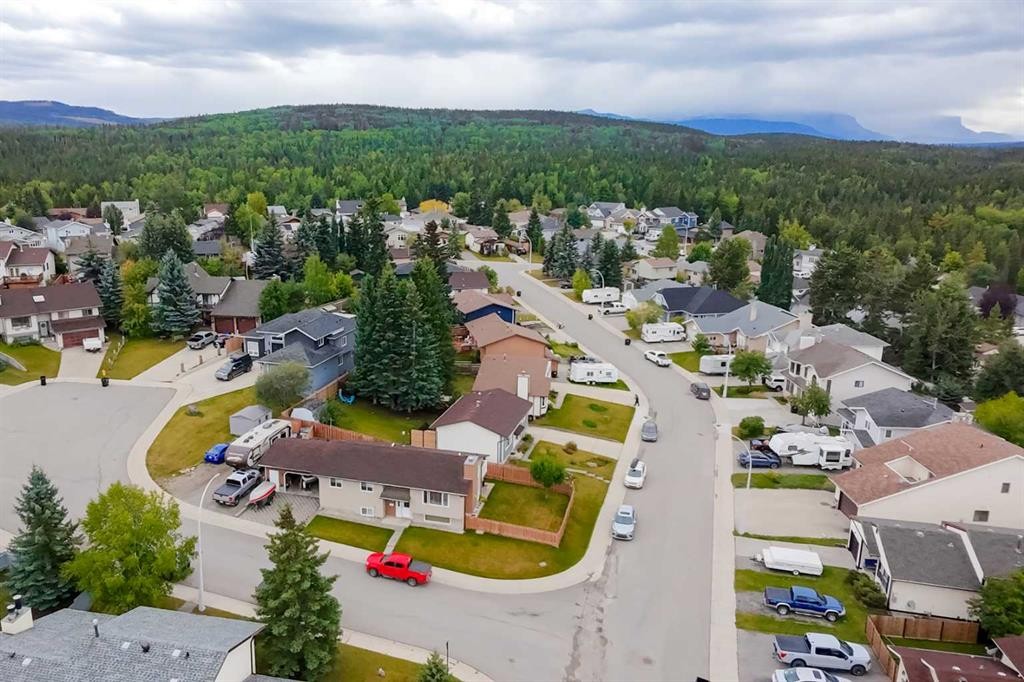 









134


Clark

Street,
Hinton,




AB
T7V 1L6

