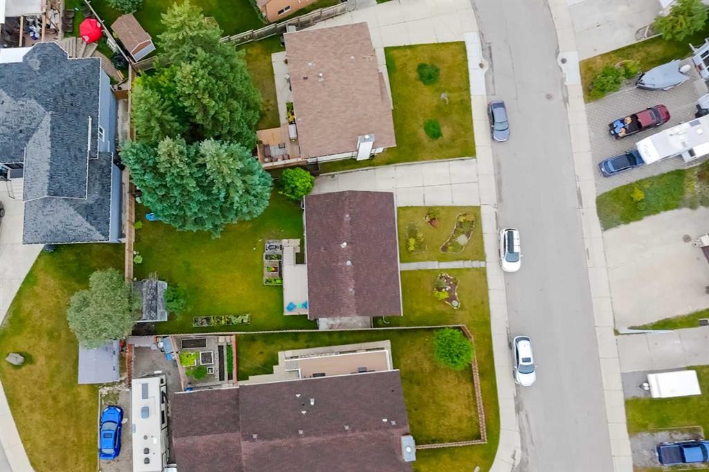 









134


Clark

Street,
Hinton,




AB
T7V 1L6

