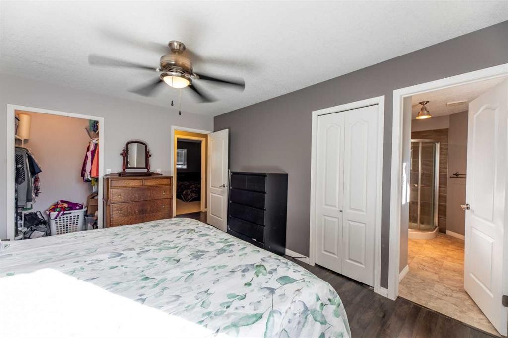 









157


Rispler

Way,
Hinton,




AB
T7V 1L7

