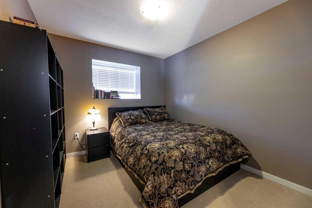









157


Rispler

Way,
Hinton,




AB
T7V 1L7

