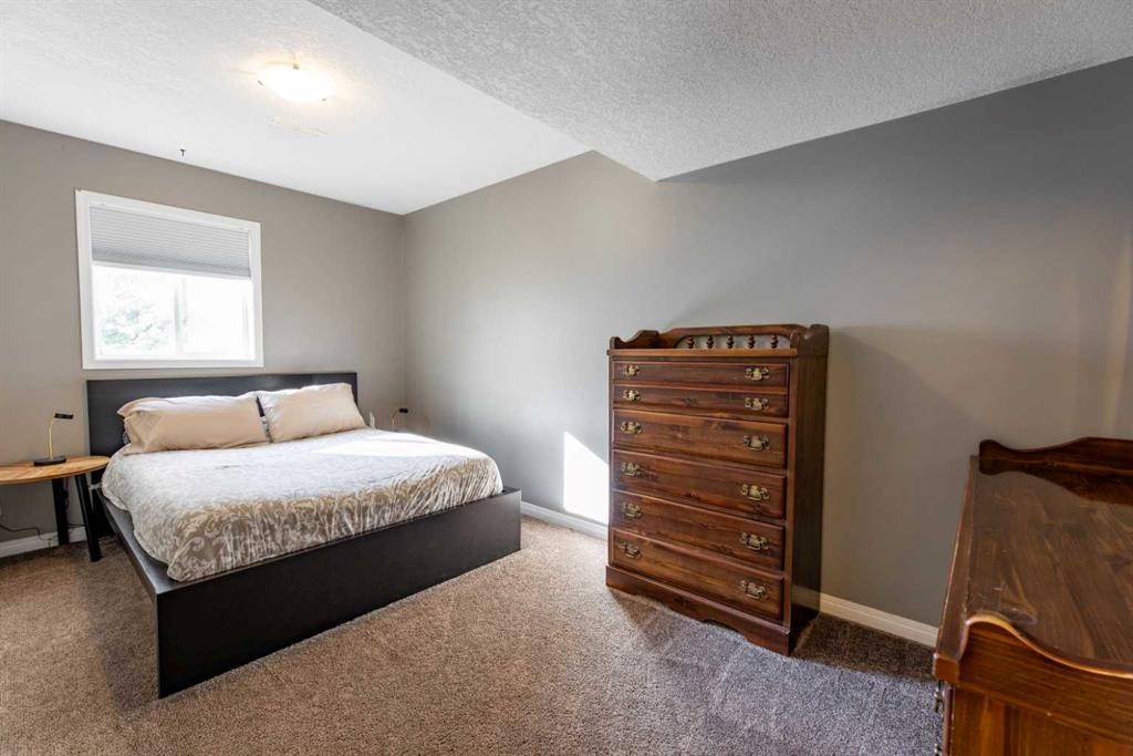 









157


Rispler

Way,
Hinton,




AB
T7V 1L7


