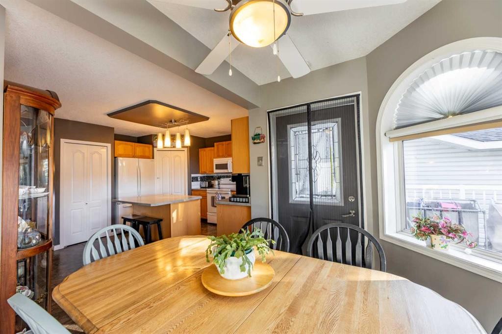 









157


Rispler

Way,
Hinton,




AB
T7V 1L7

