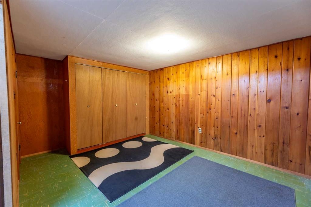 









104


Fraser

Street,
Hinton,




AB
T7V 1B7

