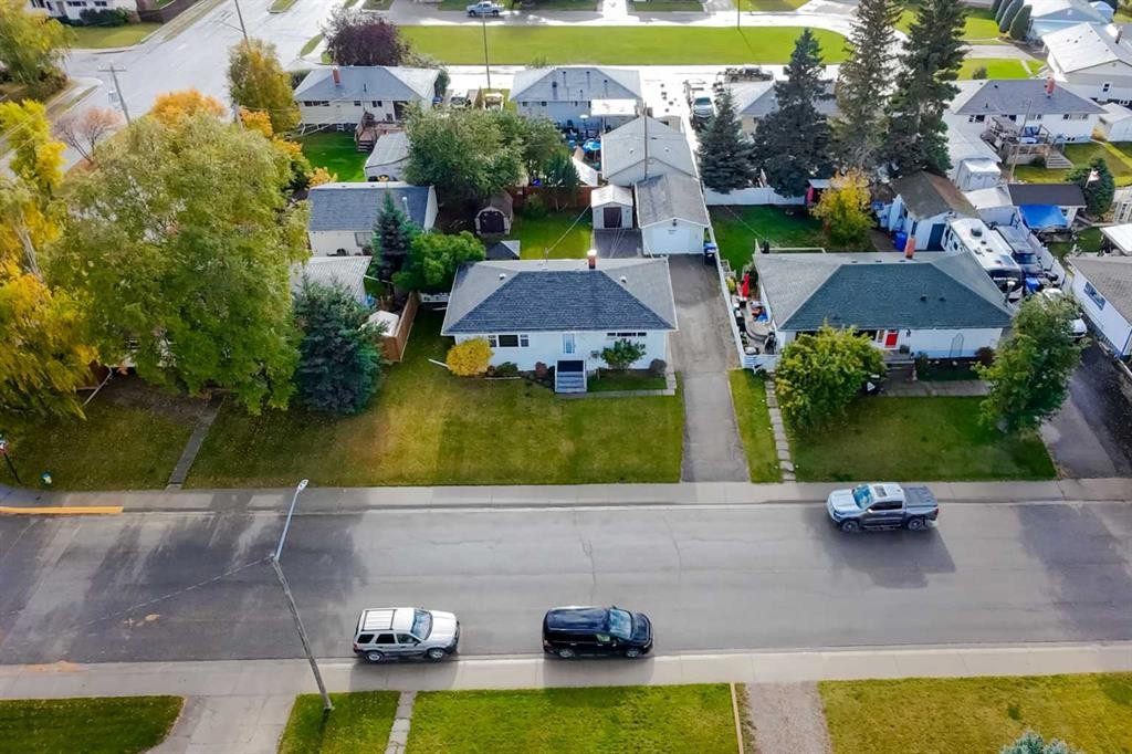 









104


Fraser

Street,
Hinton,




AB
T7V 1B7

