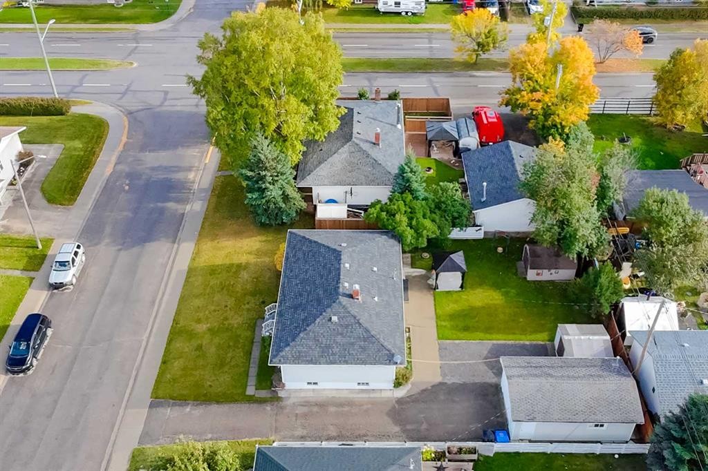 









104


Fraser

Street,
Hinton,




AB
T7V 1B7

