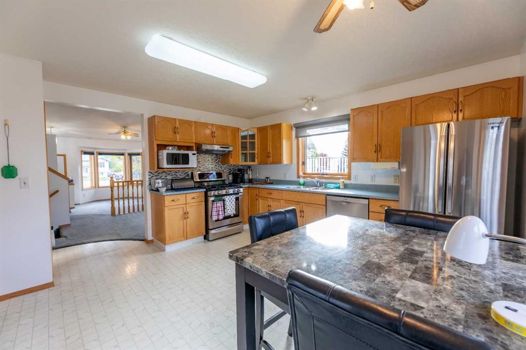 









111


Shillbeer

Cove,
Hinton,




AB
T7V 1A9

