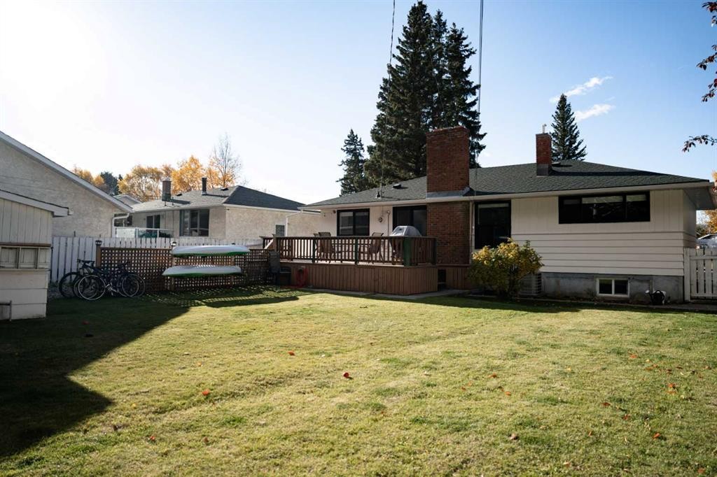









125


Douglas

Drive,
Hinton,




AB
T7V 1C1

