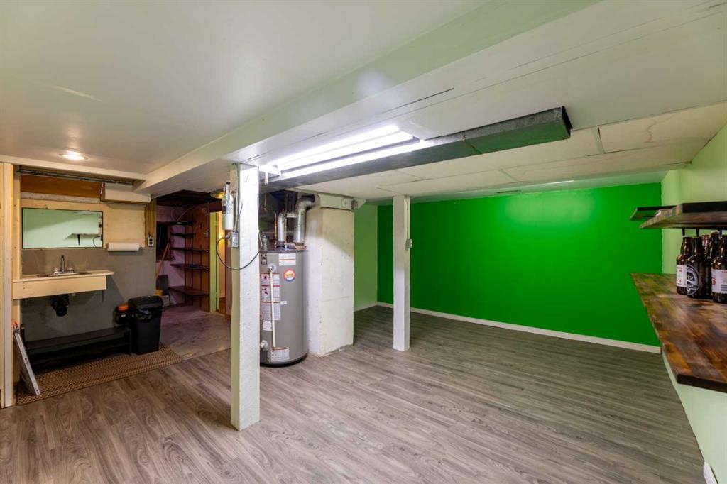 









147


Meadow

Drive,
Hinton,




AB
T7V 1N7

