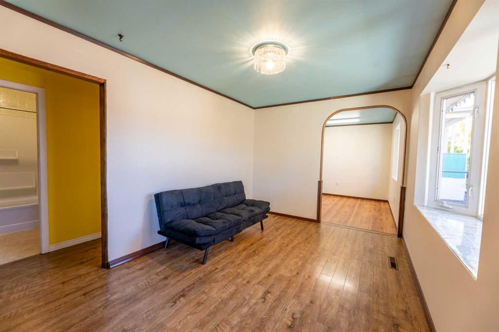 









147


Meadow

Drive,
Hinton,




AB
T7V 1N7

