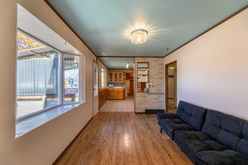 









147


Meadow

Drive,
Hinton,




AB
T7V 1N7

