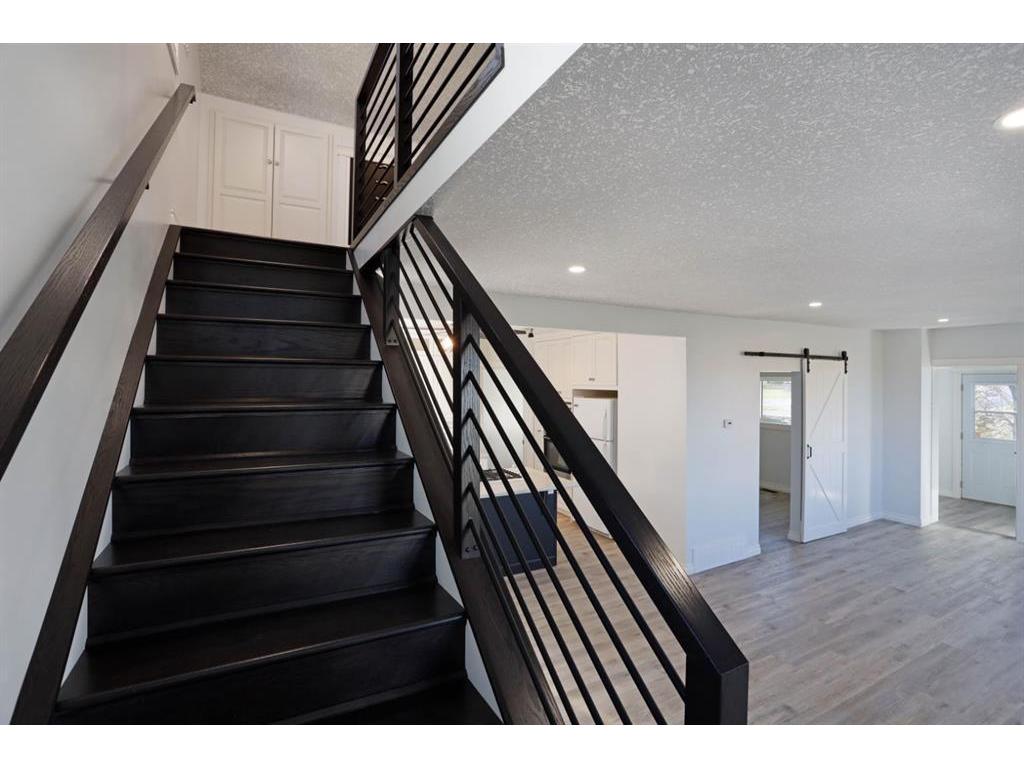









417


Railway

Avenue,
Scandia,




AB
T0J 2Z0

