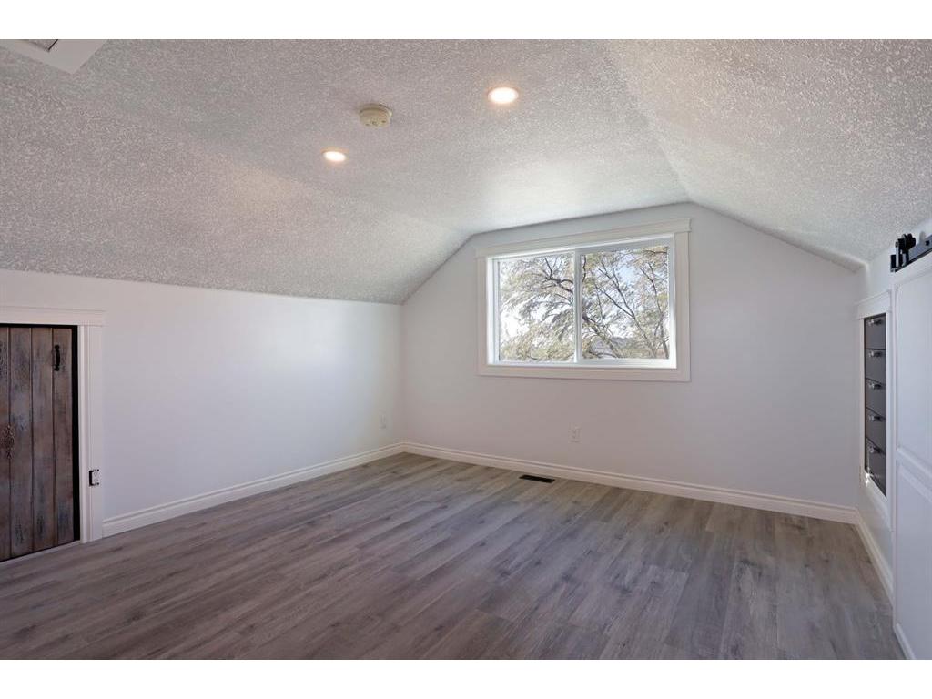 









417


Railway

Avenue,
Scandia,




AB
T0J 2Z0

