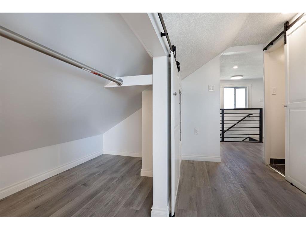 









417


Railway

Avenue,
Scandia,




AB
T0J 2Z0

