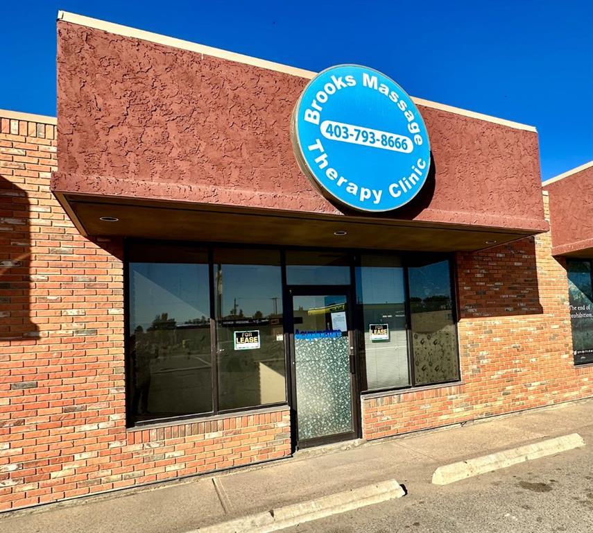 









715


2

Street West,
Brooks,




AB
T1R 0M9

