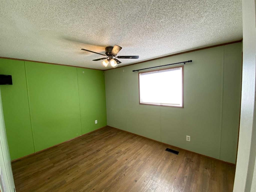 









4


Sagebrush

Estates,
Rural Newell, County of,




AB
T1R 1P1

