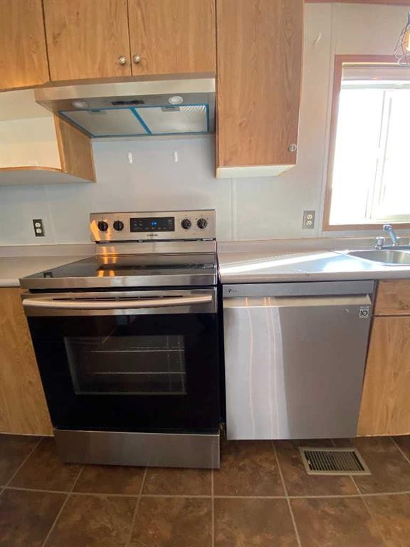 









4


Sagebrush

Estates,
Rural Newell, County of,




AB
T1R 1P1

