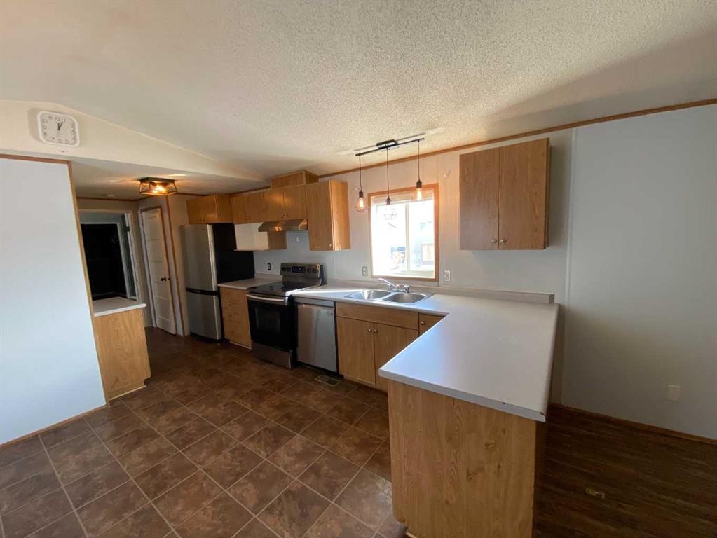 









4


Sagebrush

Estates,
Rural Newell, County of,




AB
T1R 1P1


